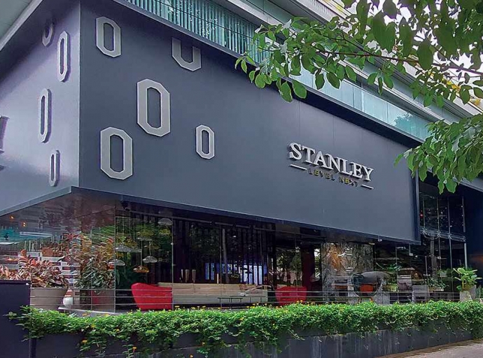 Stanley Lifestyles initiates international expansion with maiden store launch in Colombo
